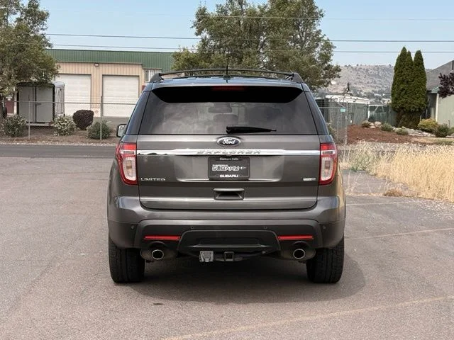 Used 2015 Gray Ford Limited image 4