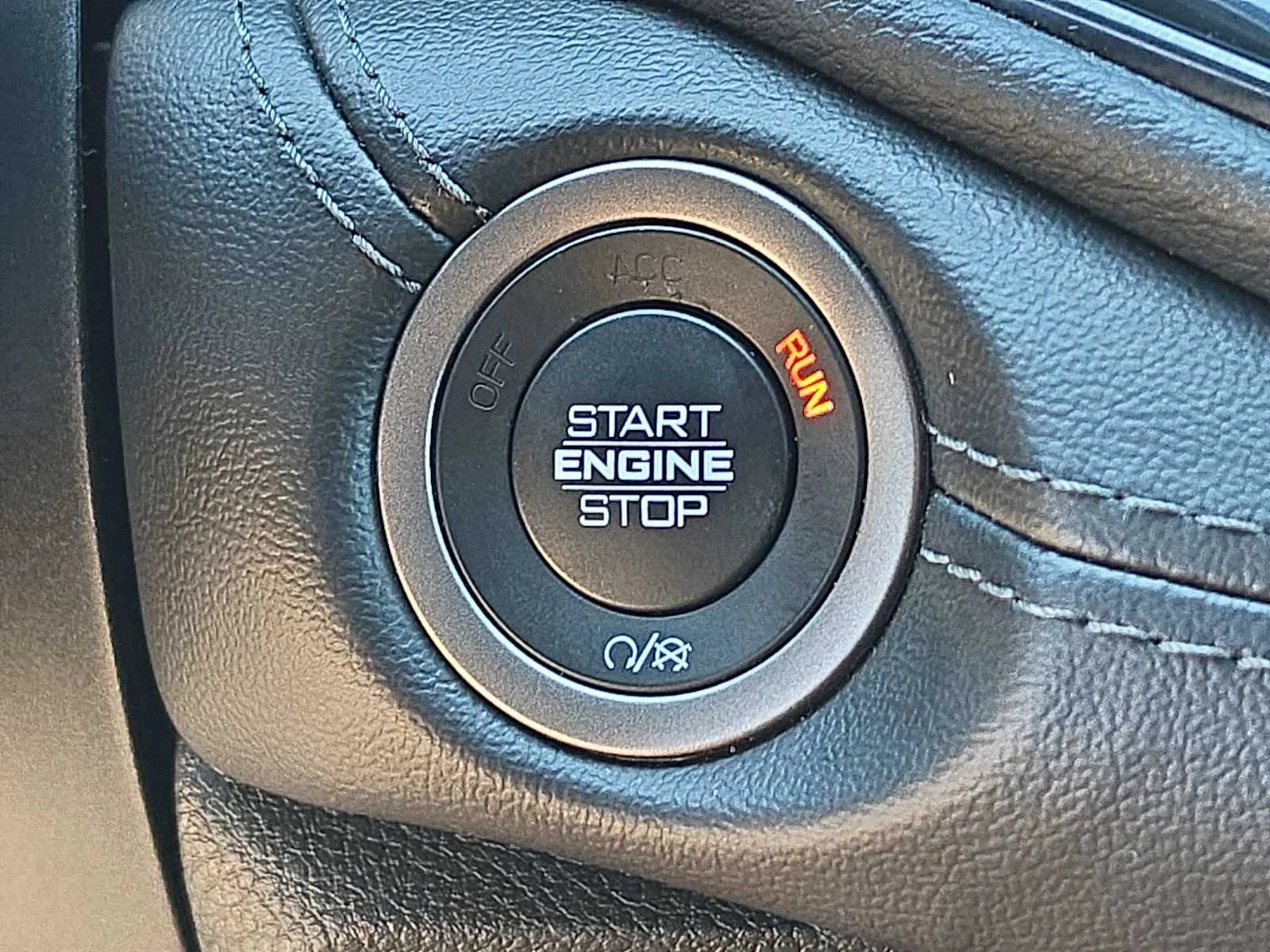Used 2024 Frostbite Pearlcoat Dodge GT image 22