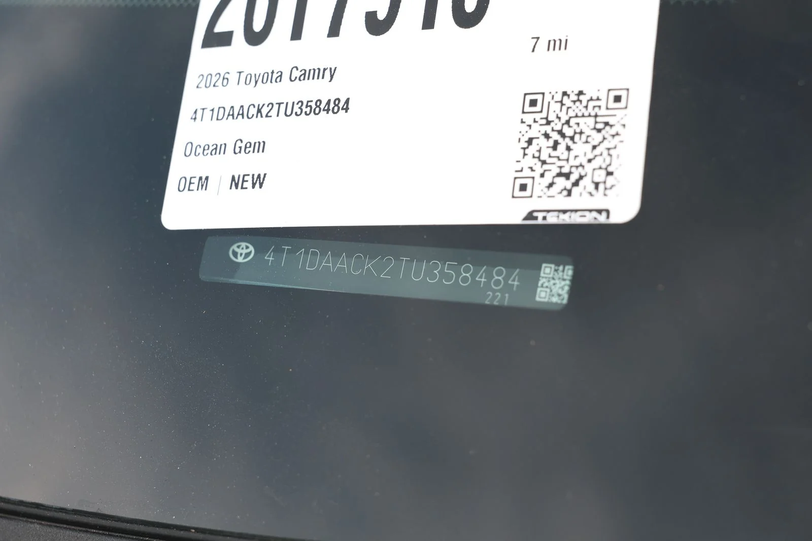 New 2026 Ocean Gem Toyota SE image 29