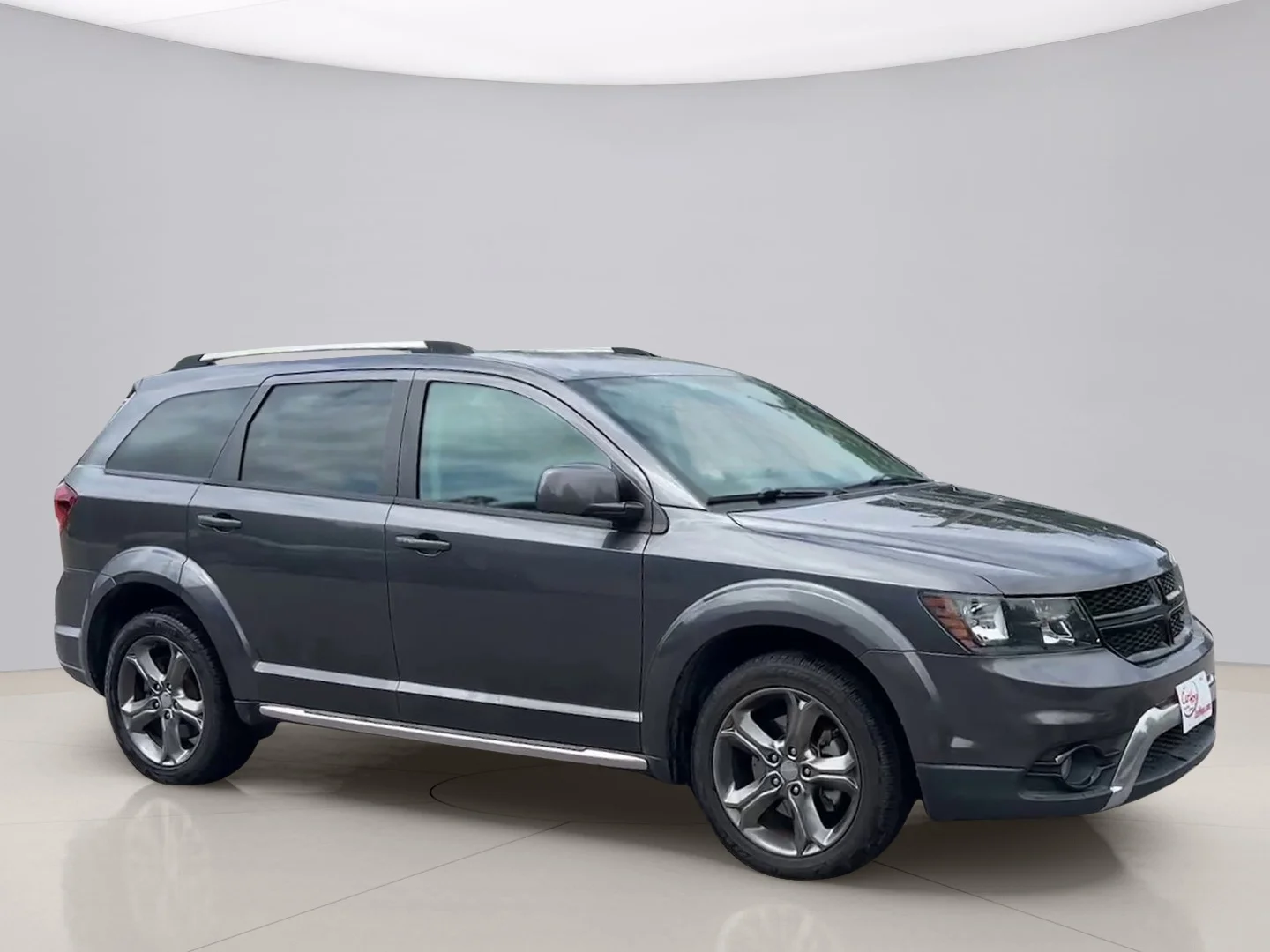 Used 2015 Gray Dodge CROSSROAD image 8