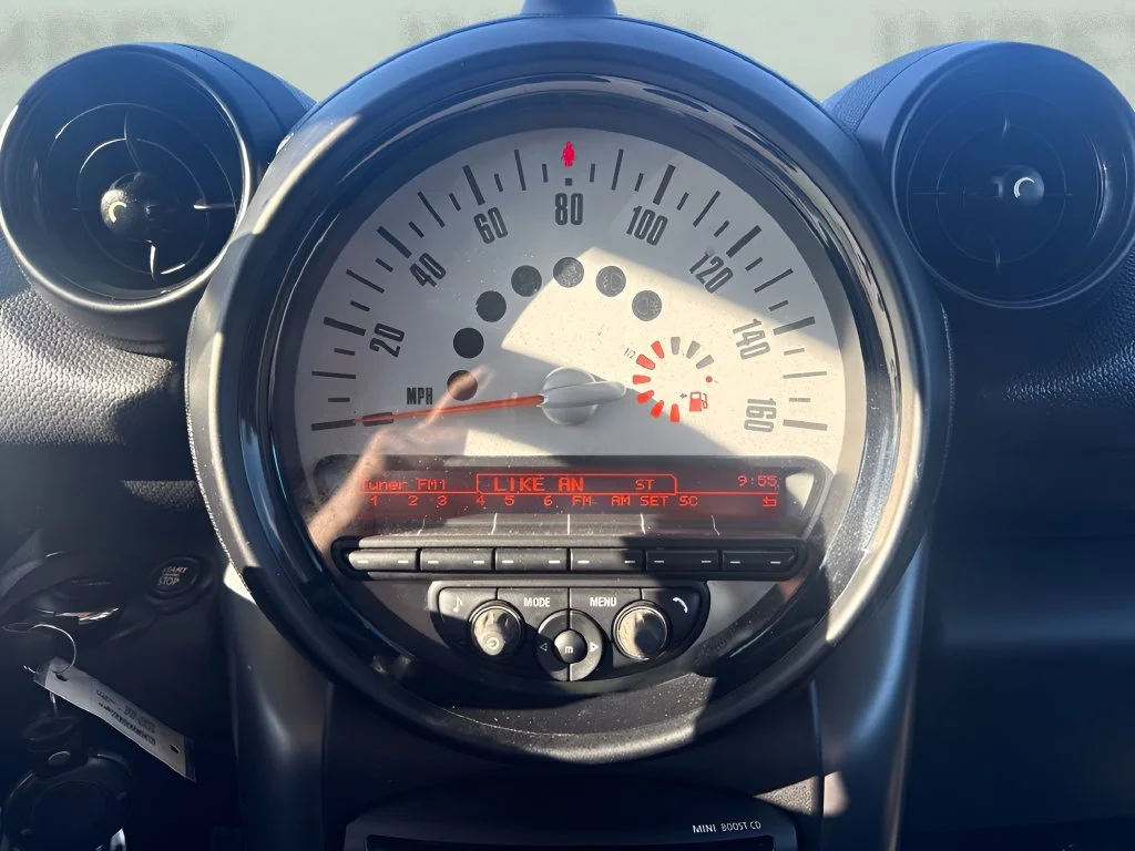 Used 2014  MINI Paceman image 16