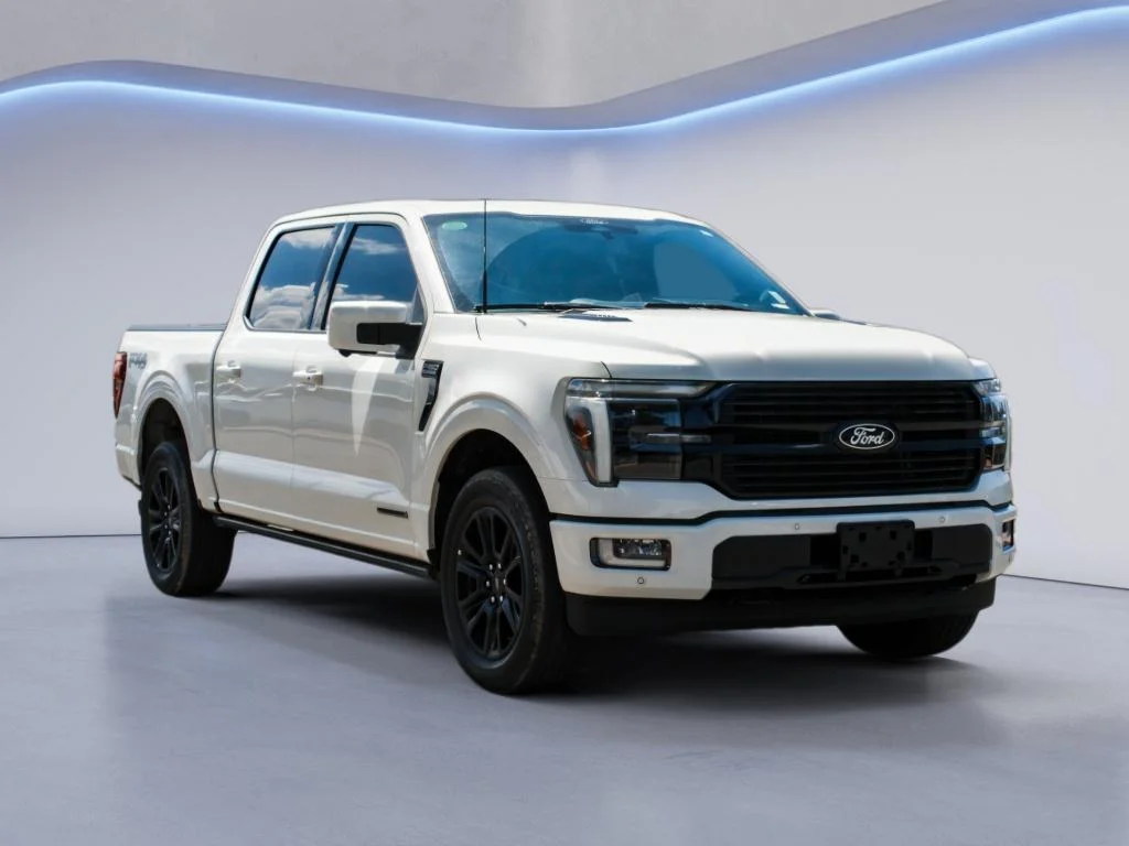 Used 2024 Star White Metallic Tri-Coat Ford Platinum image 3