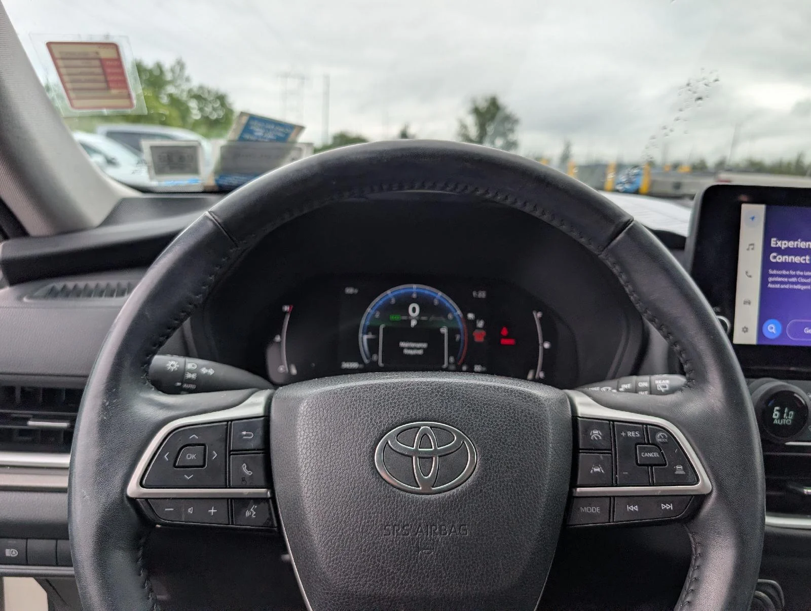 Used 2024  Toyota XLE image 11
