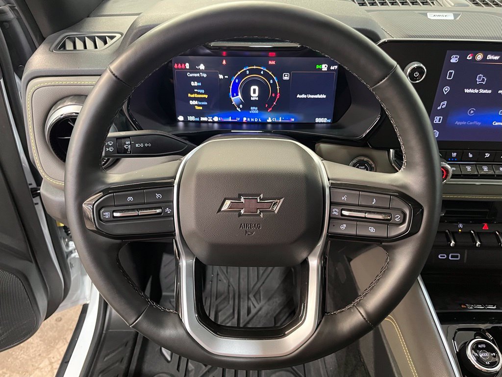 Used 2025 White Chevrolet ZR2 image 18