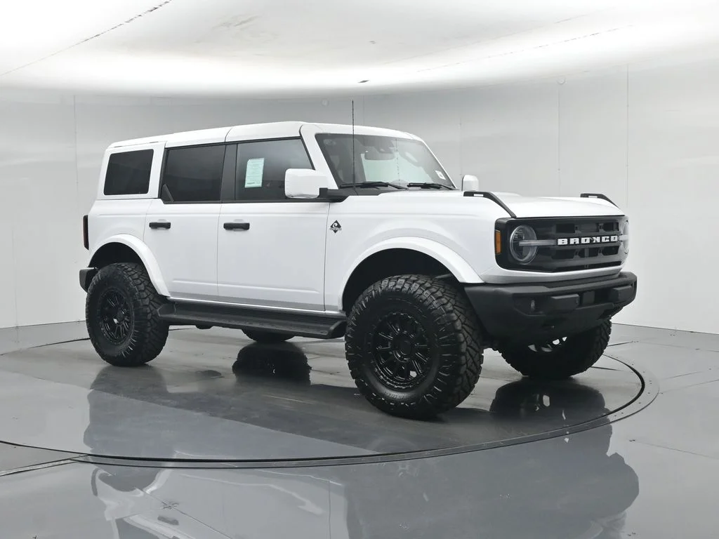 New 2026 Oxford White Ford Outer Banks image 6