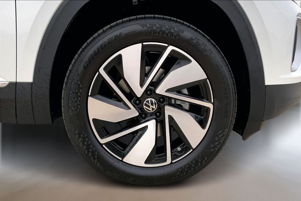 New 2026 Pure Gray Volkswagen 2.0T SEL image 13