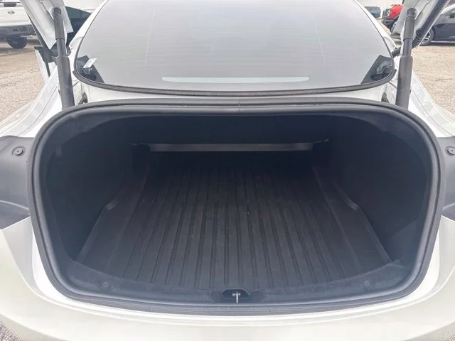 Used 2024 White Tesla Base image 9