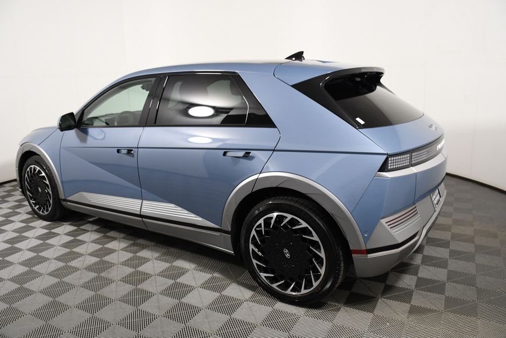 Used 2024 Lucid Blue Hyundai Limited image 3