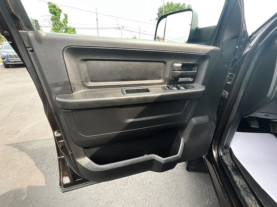 Used 2017 Brown Ram Tradesman image 12