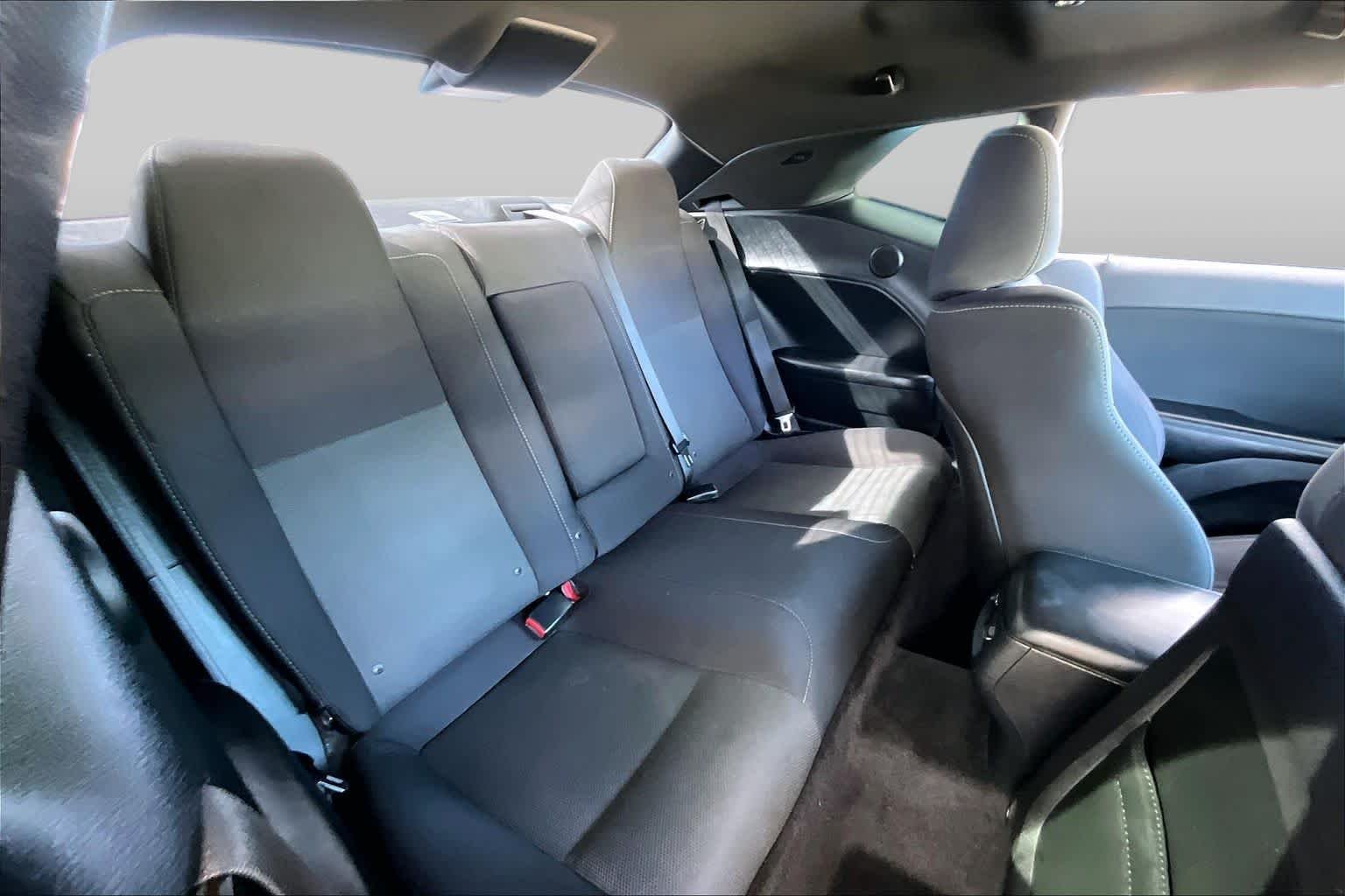 Used 2016 Granite Pearlcoat Dodge R/T Scat Pack image 20