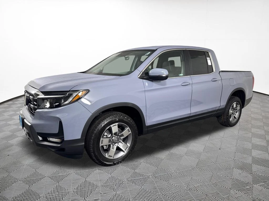 New 2026 Sonic Gray Pearl Honda RTL image 2