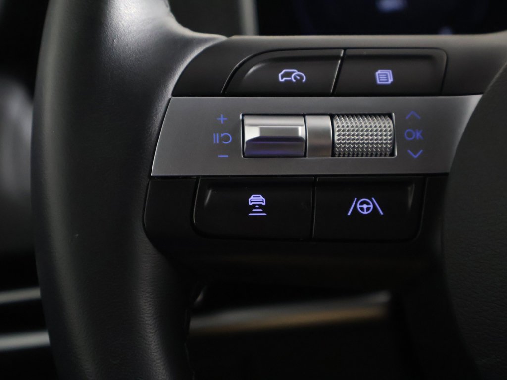 Used 2026 Blue Hyundai SEL Premium image 40