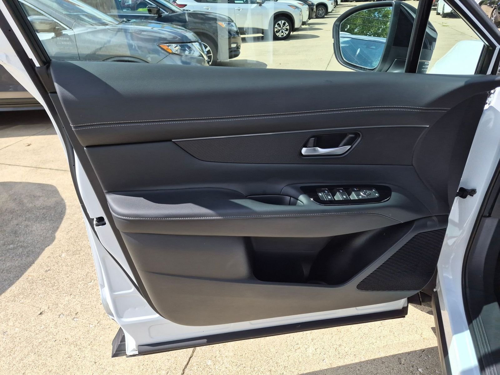Certified Used 2025 White Pearl Nissan SV image 24