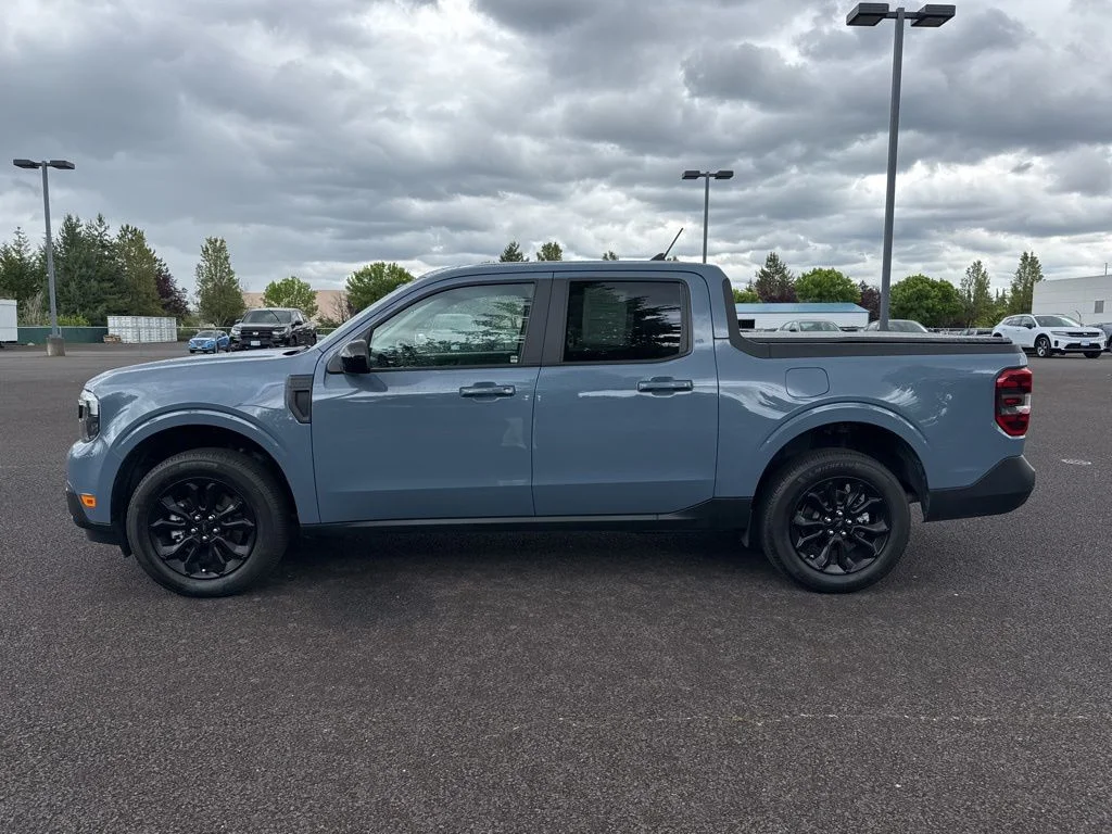 Used 2024 Azure Gray Metallic Ford Lariat image 4