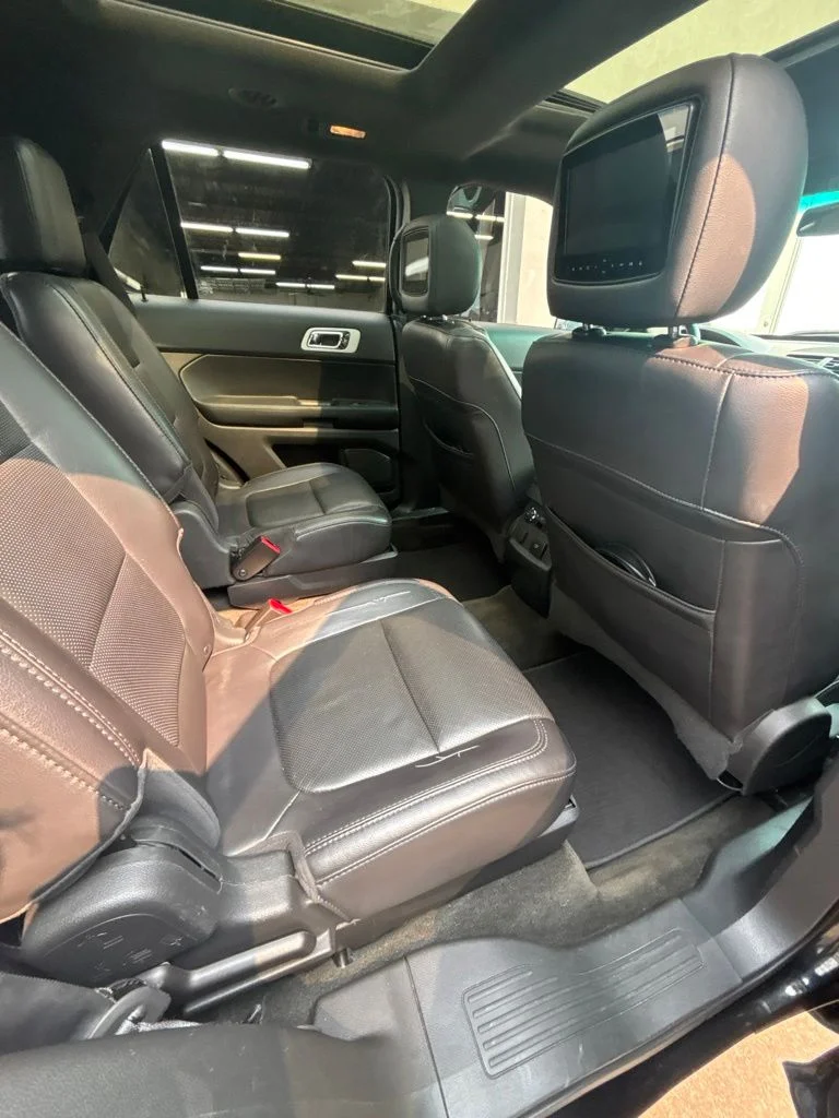 Used 2013 Black Ford Limited image 23