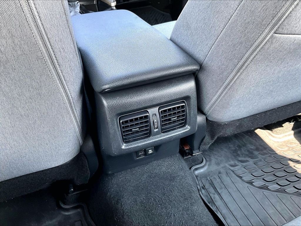Used 2025  Toyota LE image 27