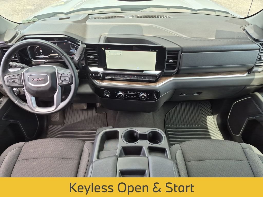 Used 2024 Gray GMC Elevation image 27
