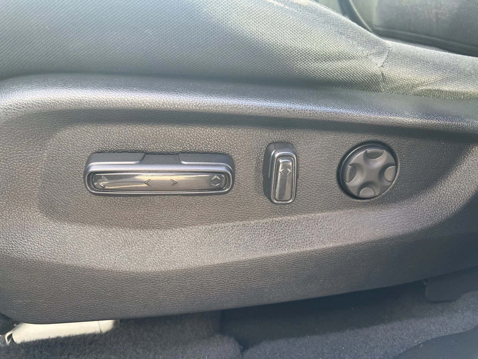 Used 2022  Honda EX image 23