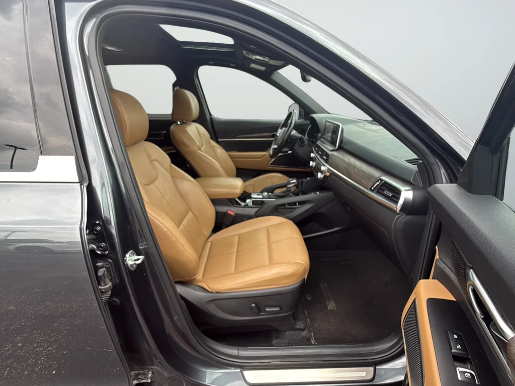 Used 2022 Gray Kia SX image 25