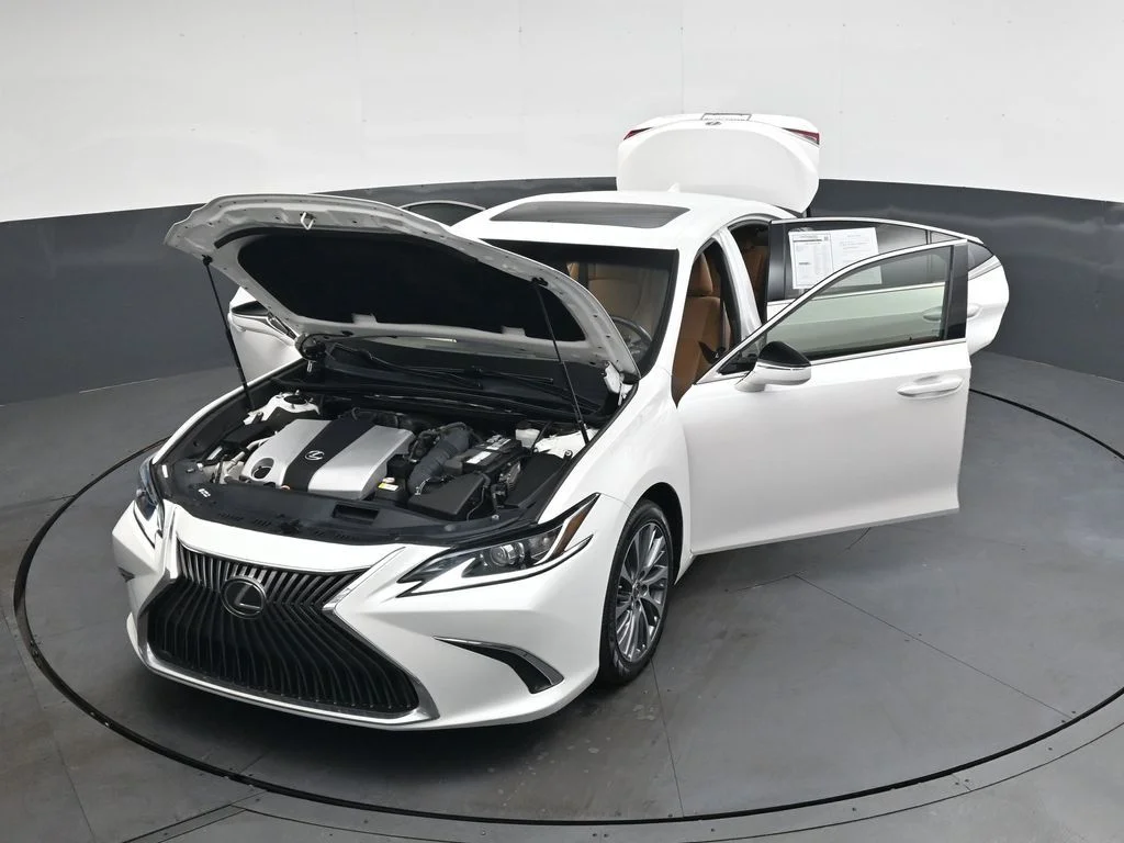 Used 2021 White Lexus 350 image 53