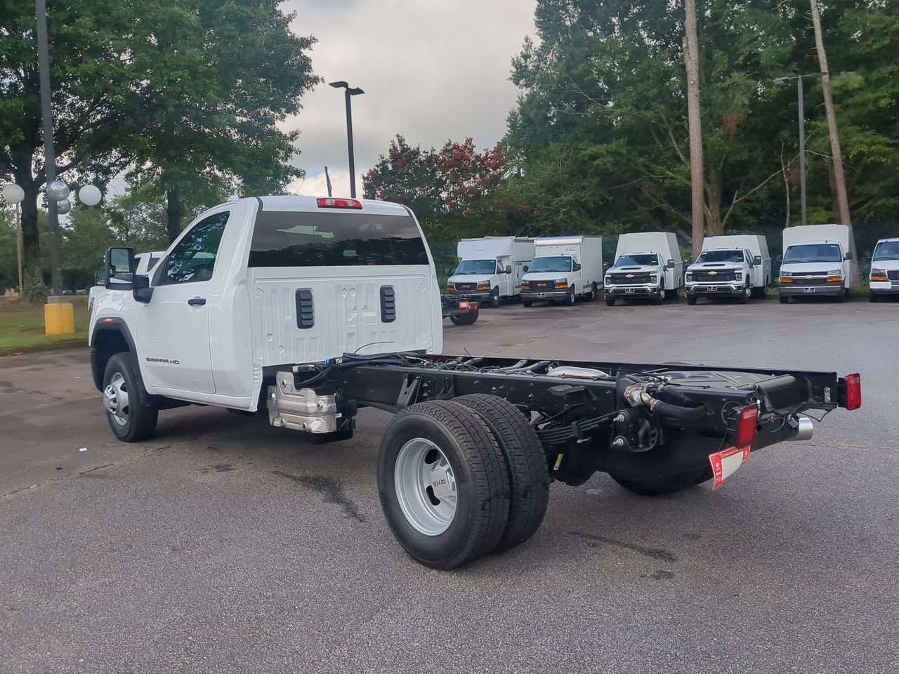 New 2026 Summit White GMC Pro image 6