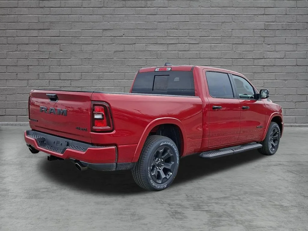 New 2026 Molten Red Pearl-Coat Exterior Paint RAM Big Horn image 8