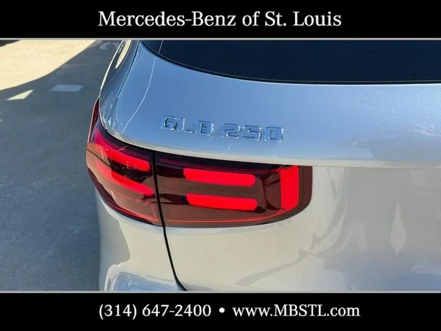 New 2026 Cirrus Silver Metallic Mercedes-Benz GLB 250 image 4