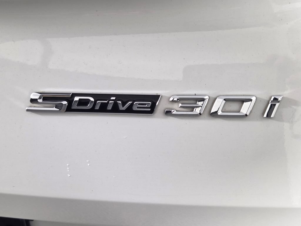 Certified Used 2020 Alpine White BMW sDrive30i image 27