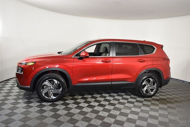 Used 2023 Red Hyundai SE image 6