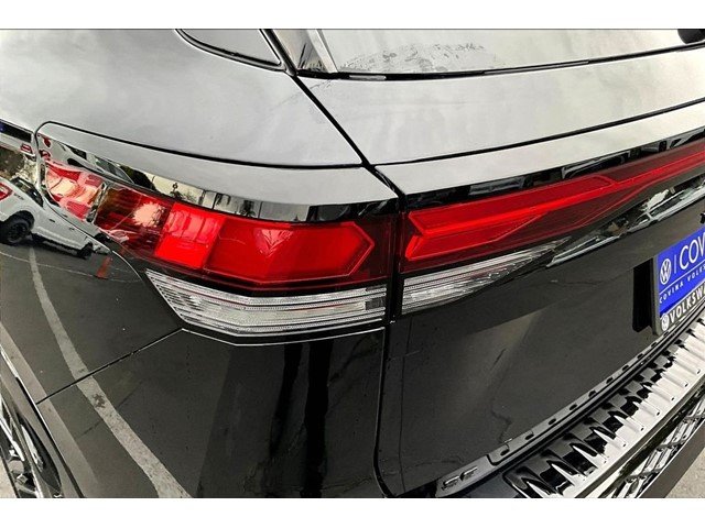 New 2026 Deep Black Pearl Volkswagen 2.0T SE R-Line Black image 22