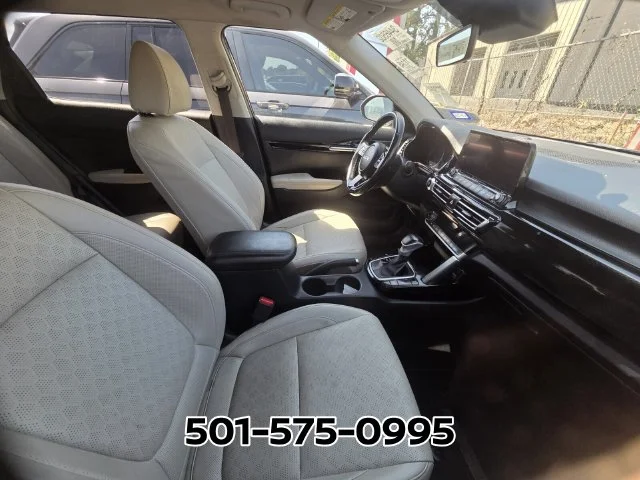 Used 2022 Black Kia EX image 8