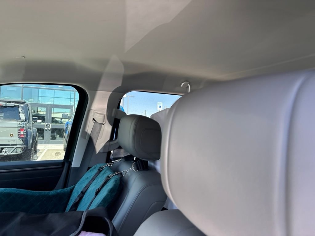 Used 2022 Green Toyota SR5 image 32