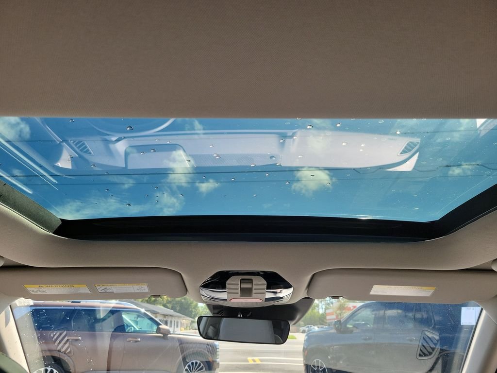 New 2027 Snow White Pearl Kia EX image 20