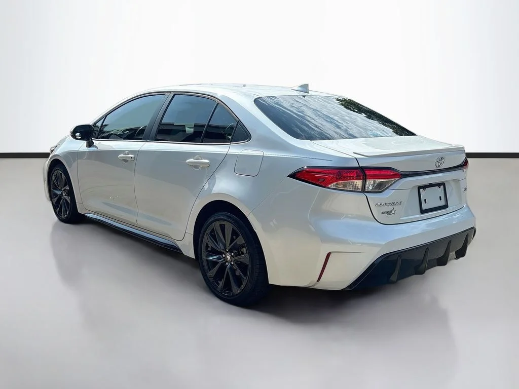 Used 2023 Pearl Toyota SE image 5