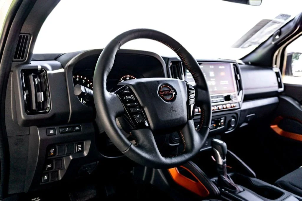 New 2026 White Nissan PRO-X image 11