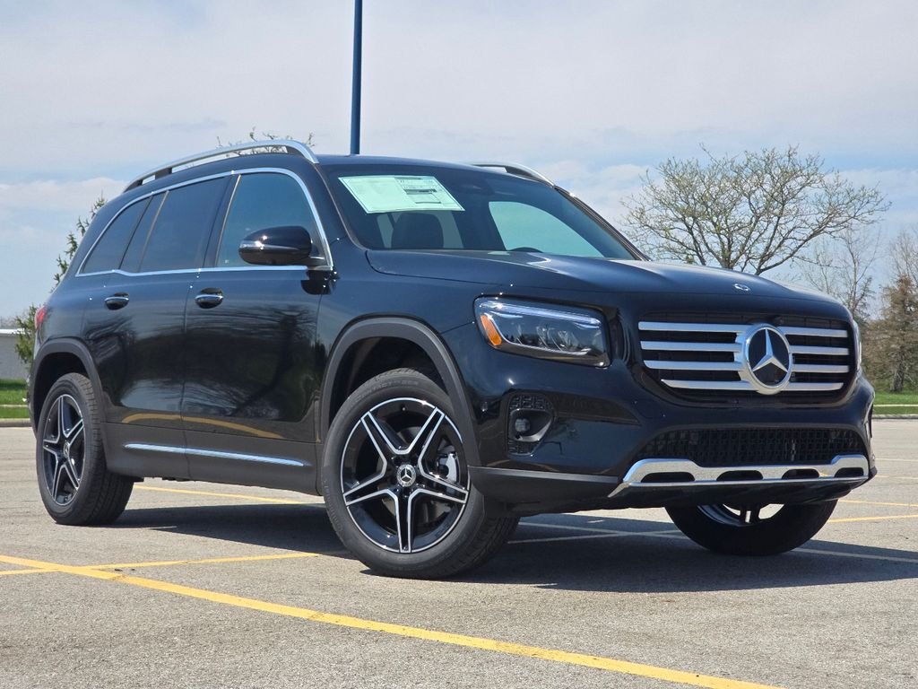 2026 Mercedes-Benz GLB GLB 250 4MATIC's photo