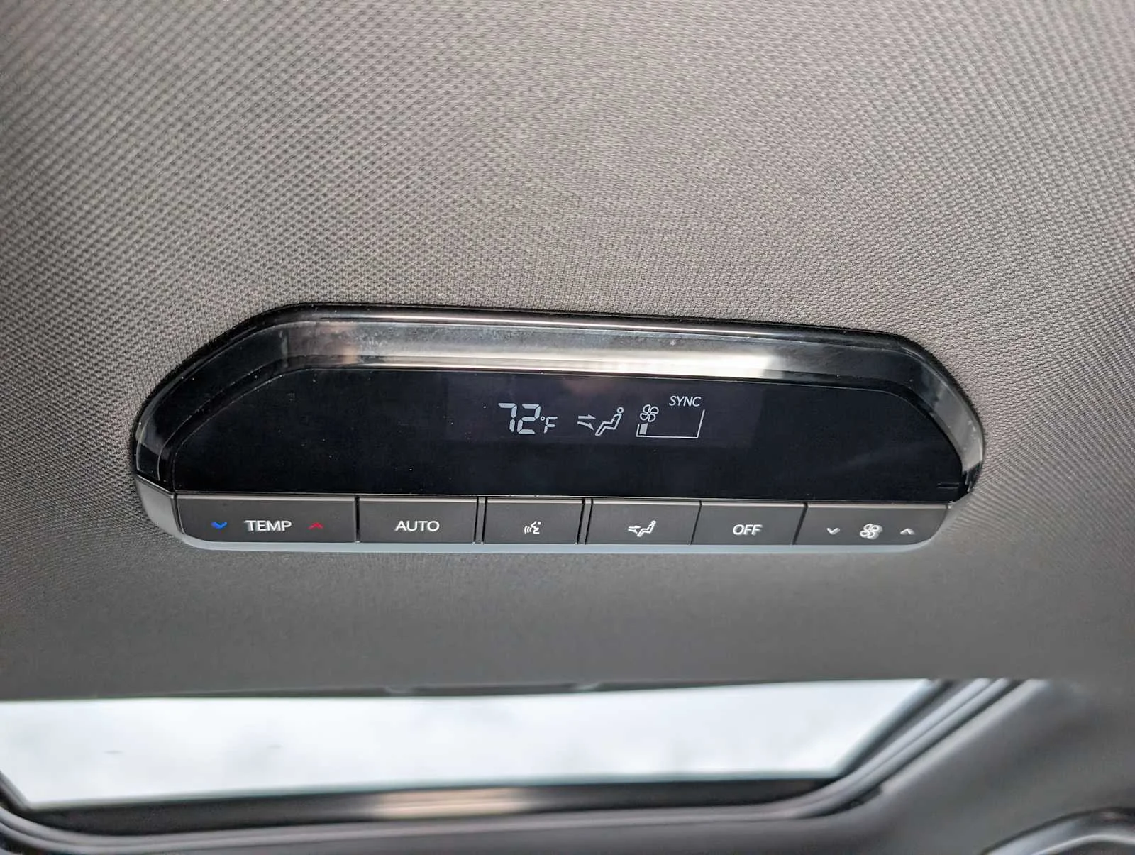 New 2027 Glacial White Pearl Kia S image 16