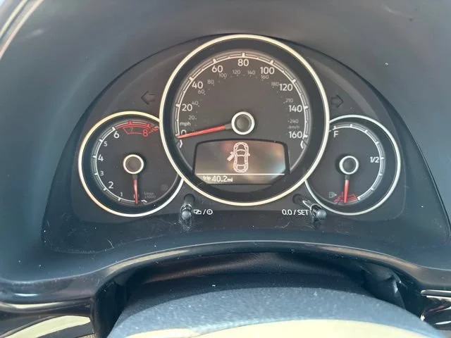 2018 Volkswagen Beetle S - Photo 13