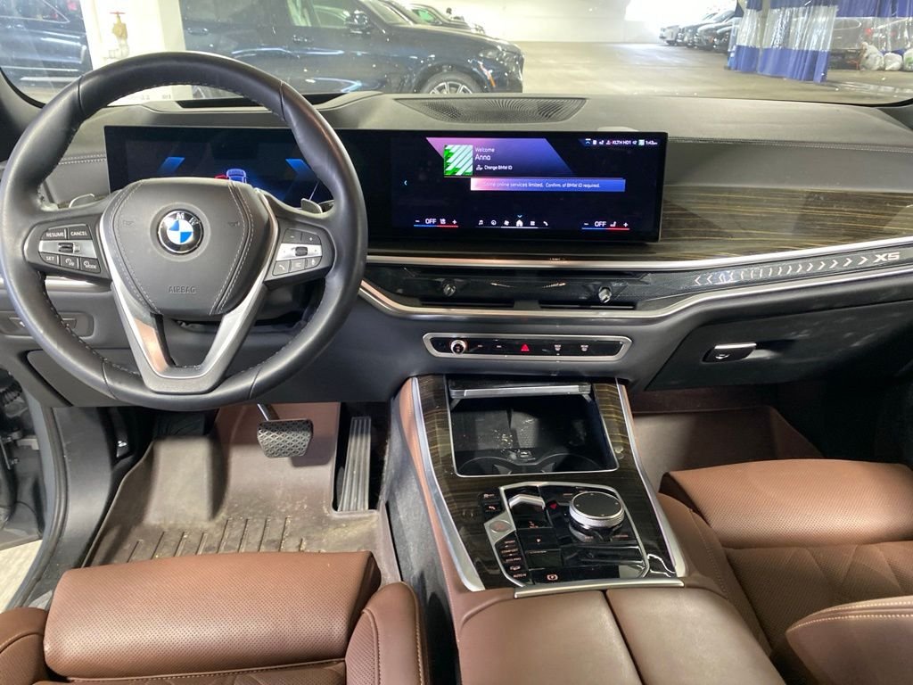 Used 2024 Gray Metallic BMW xDrive40i image 10