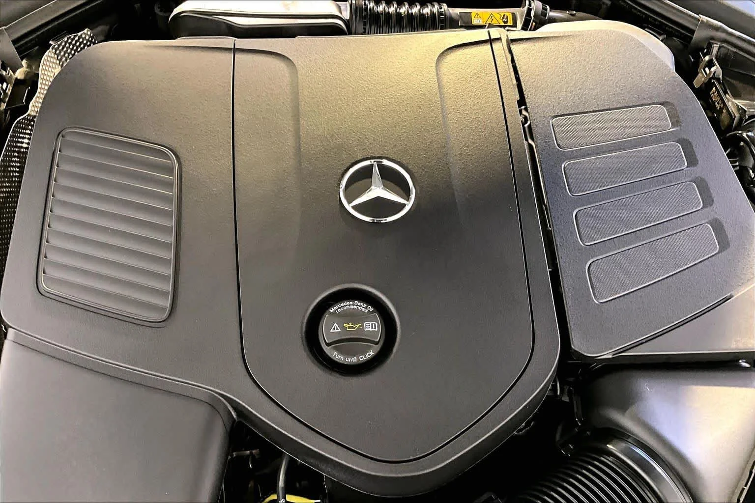 New 2026 MANUFAKTUR Alpine Grey Mercedes-Benz E 350 image 15