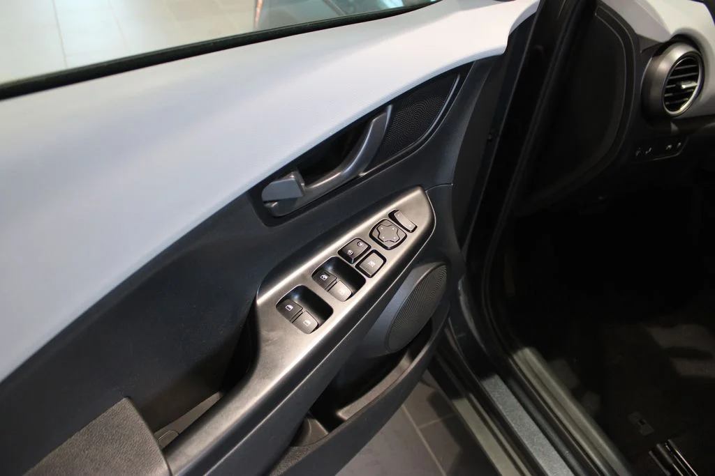 Used 2021 Gray Hyundai SEL image 30