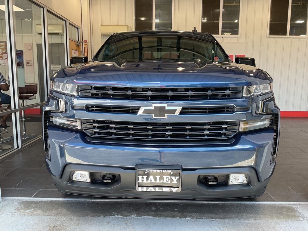 Used 2021 Blue Chevrolet RST image 3