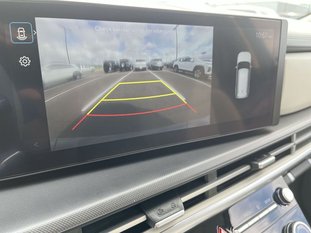 Used 2025 Gray Hyundai SE image 19