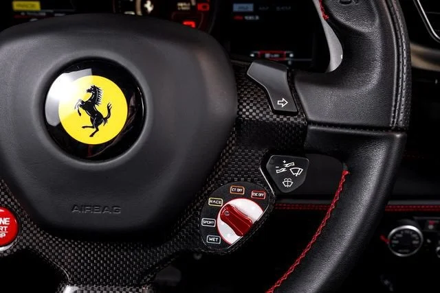 Used 2018 Rosso Corsa Ferrari  image 40