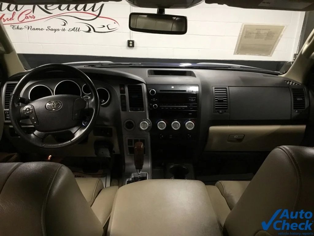 Used 2010 Blue Toyota Limited image 32