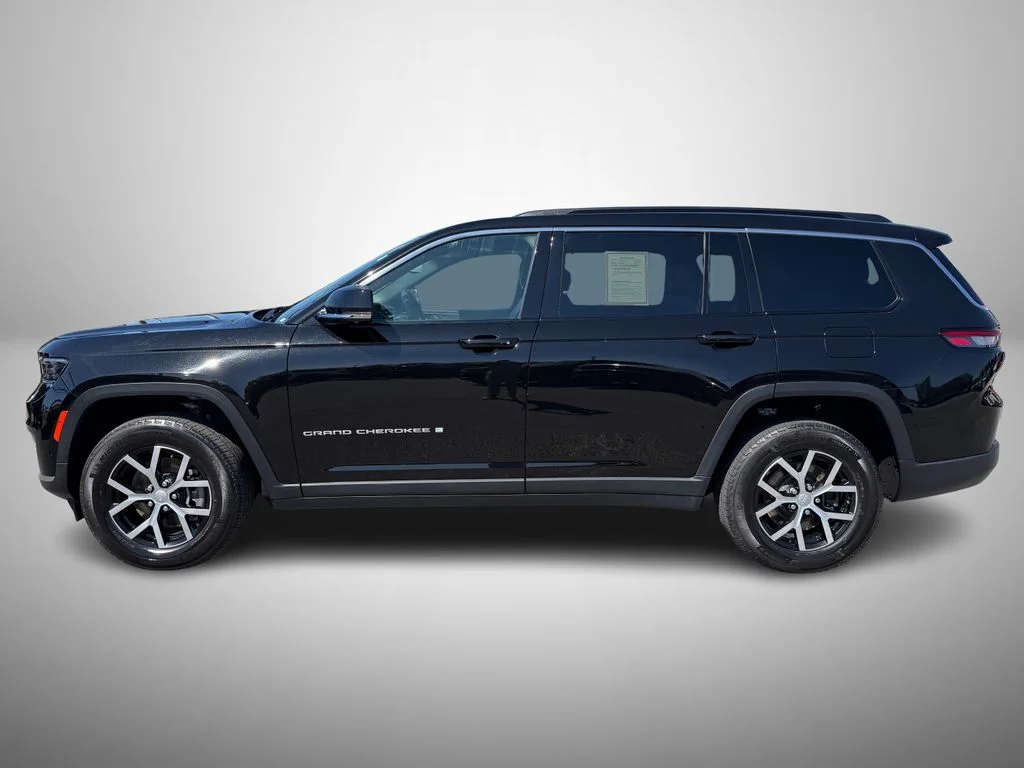 Used 2024 Black Jeep Limited image 5