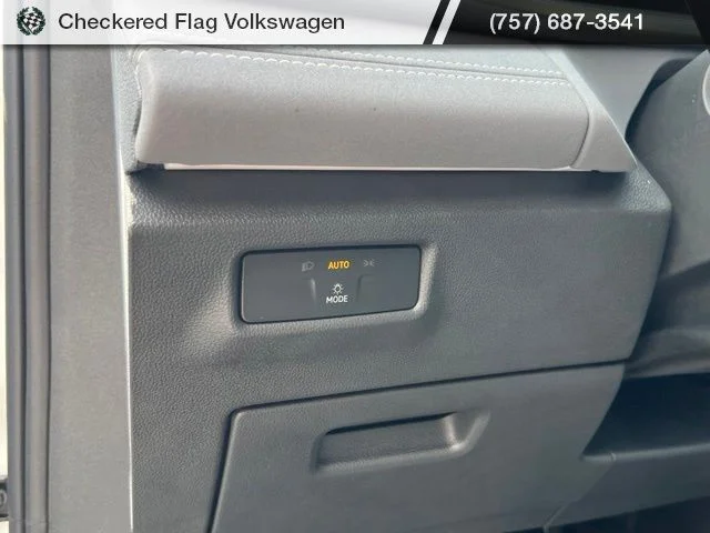 New 2026 White Volkswagen 2.0T SE image 16