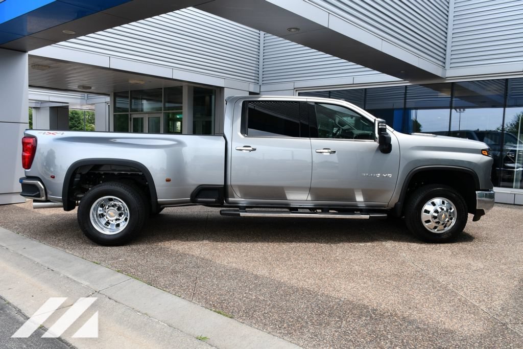 New 2026 Sterling Gray Metallic Chevrolet LTZ DRW image 9