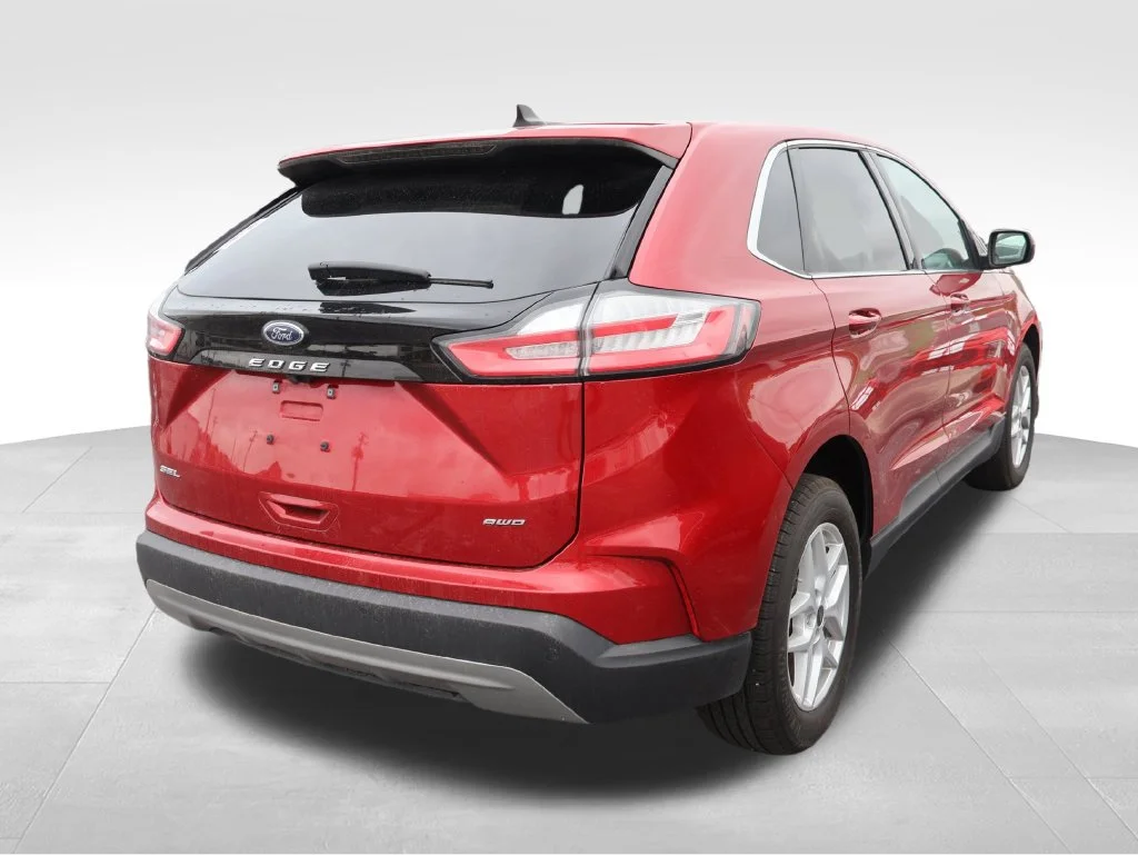 Used 2024 Red Metallic Ford SEL image 17