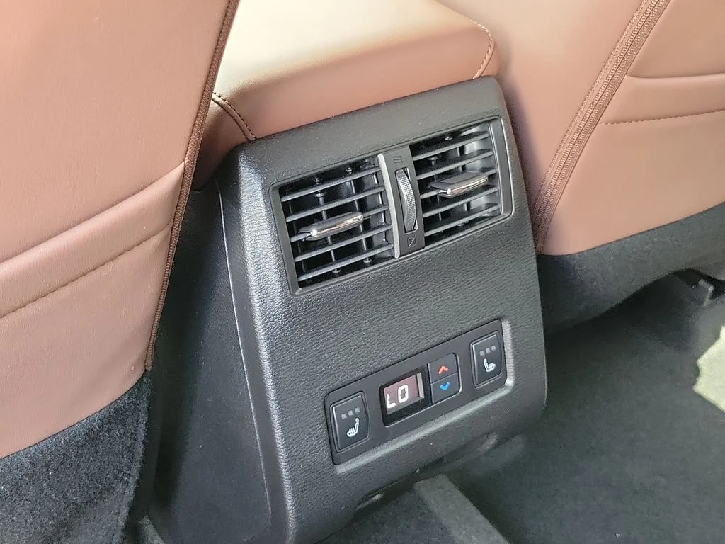 New 2026 Red Mitsubishi SEL 1.5T 2WD image 22